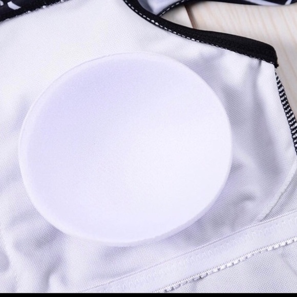 NWOT Off the Shoulder Swimsuit - Picture 4 of 4